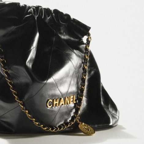 Chanel Çanta 22 Siyah - Chanel Canta Bag Chanel 22 Canta Parlak Dana Derisi Ve Altin Detaylar Siyah